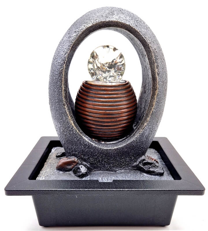 fontaine a eau  avec boule